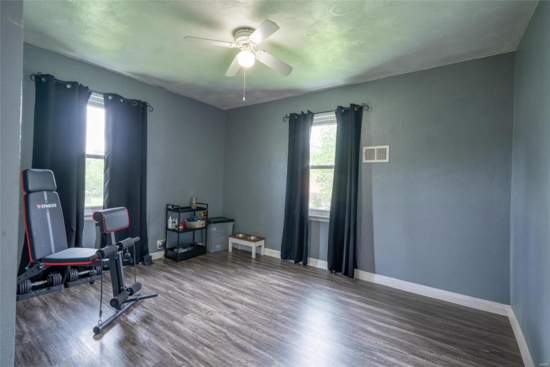 844 6th Street, Ste Genevieve, Missouri 63670, 2 Bedrooms Bedrooms, 5 Rooms Rooms,1 BathroomBathrooms,Residential,For Sale,6th,MAR25030213