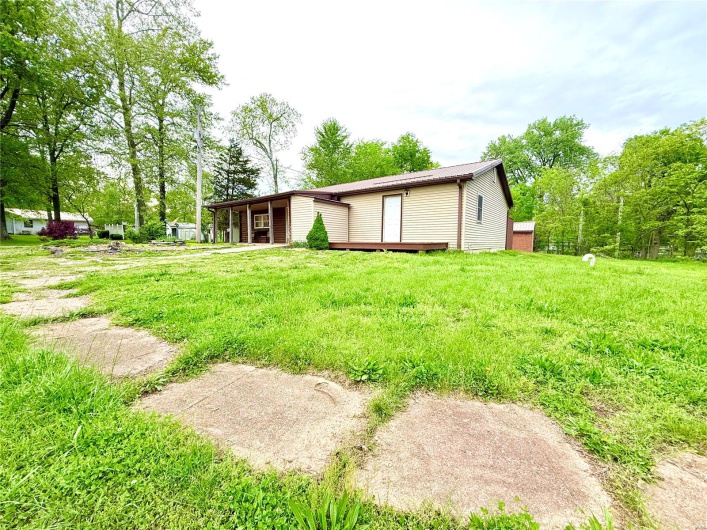 1307 Pike Drive, Bismarck, Missouri 63624, 2 Bedrooms Bedrooms, 7 Rooms Rooms,2 BathroomsBathrooms,Residential,For Sale,Pike,MAR25030227