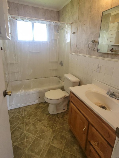 212 Virginia, Fredericktown, Missouri 63645, 2 Bedrooms Bedrooms, 7 Rooms Rooms,1 BathroomBathrooms,Residential,For Sale,Virginia,MAR25030325