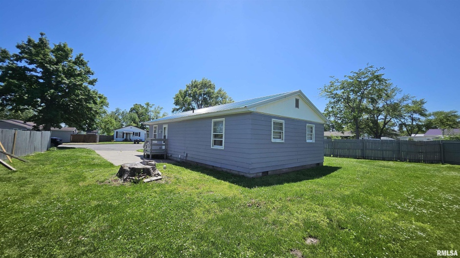 84 Yakima Circle, McClure, Illinois 62957, 2 Bedrooms Bedrooms, 0 ,1 BathroomBathrooms,Residential,For Sale,Yakima,0,RMAEB453397