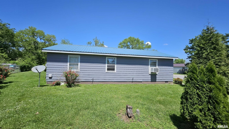 85 Yakima Circle, McClure, Illinois 62957, 3 Bedrooms Bedrooms, 0 ,1 BathroomBathrooms,Residential,For Sale,Yakima,0,RMAEB453400