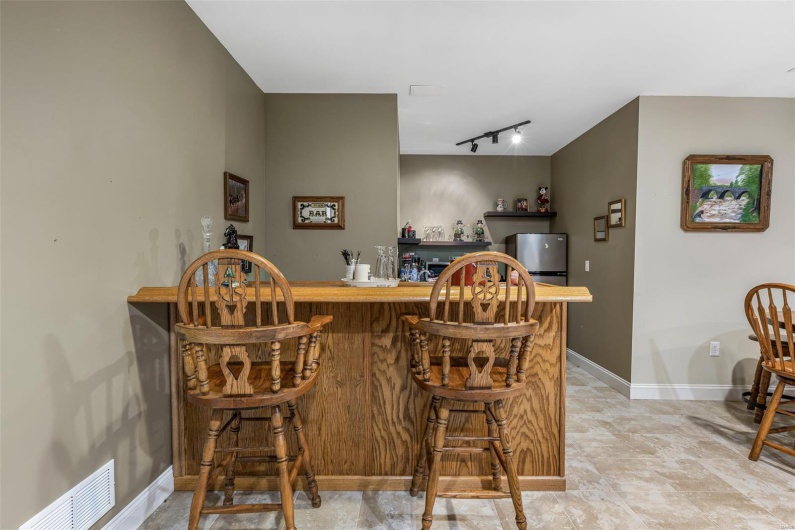 101 Big River Drive, Bonne Terre, Missouri 63628, 4 Bedrooms Bedrooms, 17 Rooms Rooms,3 BathroomsBathrooms,Residential,For Sale,Big River Drive,MAR25030536