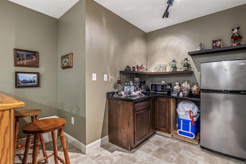 101 Big River Drive, Bonne Terre, Missouri 63628, 4 Bedrooms Bedrooms, 17 Rooms Rooms,3 BathroomsBathrooms,Residential,For Sale,Big River Drive,MAR25030536