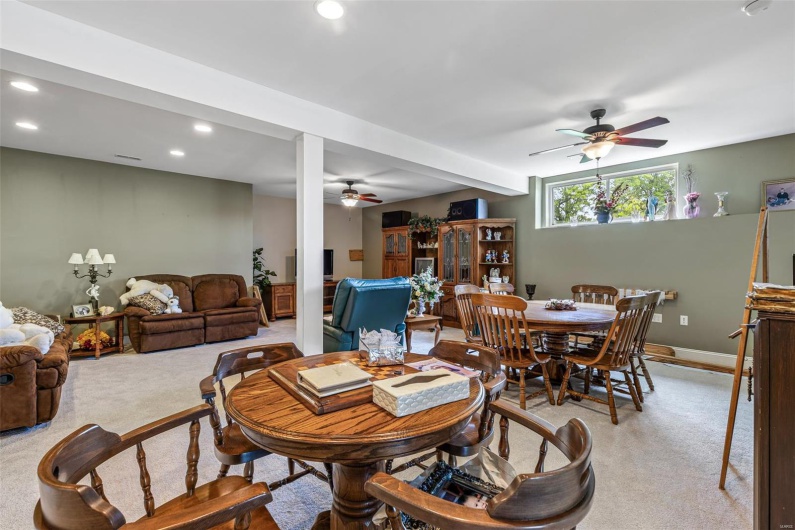 101 Big River Drive, Bonne Terre, Missouri 63628, 4 Bedrooms Bedrooms, 17 Rooms Rooms,3 BathroomsBathrooms,Residential,For Sale,Big River Drive,MAR25030536