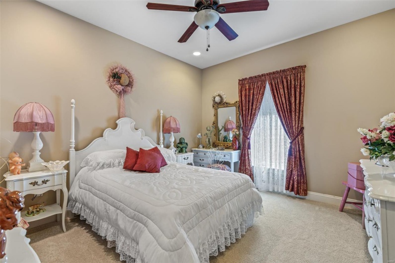 101 Big River Drive, Bonne Terre, Missouri 63628, 4 Bedrooms Bedrooms, 17 Rooms Rooms,3 BathroomsBathrooms,Residential,For Sale,Big River Drive,MAR25030536
