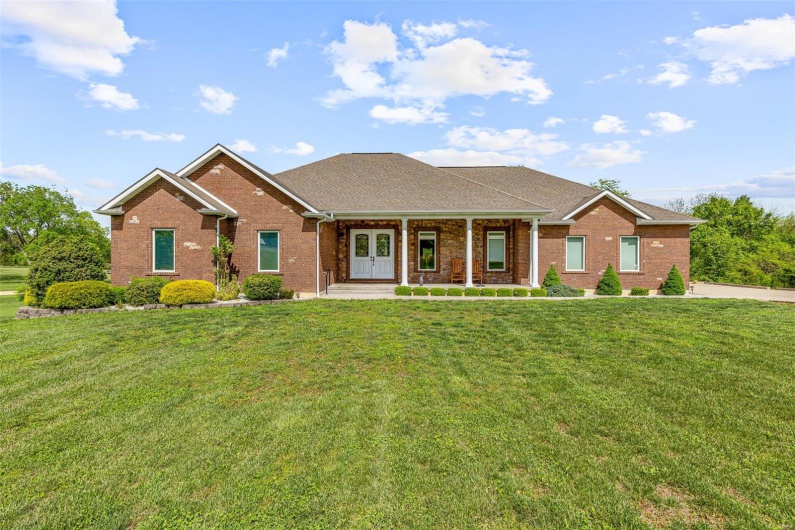 101 Big River Drive, Bonne Terre, Missouri 63628, 4 Bedrooms Bedrooms, 17 Rooms Rooms,3 BathroomsBathrooms,Residential,For Sale,Big River Drive,MAR25030536