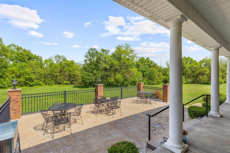 101 Big River Drive, Bonne Terre, Missouri 63628, 4 Bedrooms Bedrooms, 17 Rooms Rooms,3 BathroomsBathrooms,Residential,For Sale,Big River Drive,MAR25030536