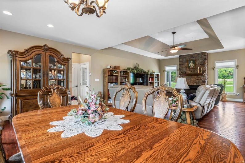 101 Big River Drive, Bonne Terre, Missouri 63628, 4 Bedrooms Bedrooms, 17 Rooms Rooms,3 BathroomsBathrooms,Residential,For Sale,Big River Drive,MAR25030536