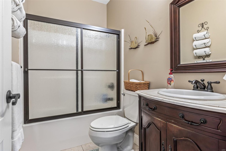 101 Big River Drive, Bonne Terre, Missouri 63628, 4 Bedrooms Bedrooms, 17 Rooms Rooms,3 BathroomsBathrooms,Residential,For Sale,Big River Drive,MAR25030536