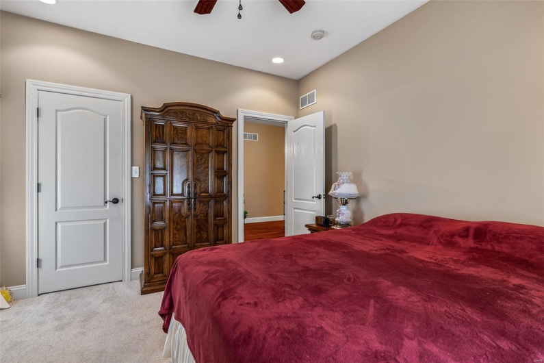 101 Big River Drive, Bonne Terre, Missouri 63628, 4 Bedrooms Bedrooms, 17 Rooms Rooms,3 BathroomsBathrooms,Residential,For Sale,Big River Drive,MAR25030536