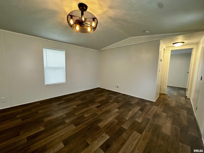 806 & 808 BOYD Street, Eldorado, Illinois 62930, 2 Bedrooms Bedrooms, 0 ,2 BathroomsBathrooms,Residential,For Sale,BOYD,0,RMAQC4263110