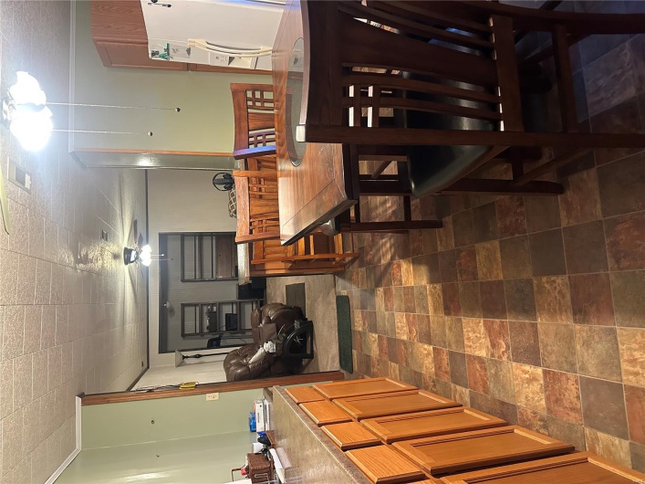 Dining room with ceiling fan
