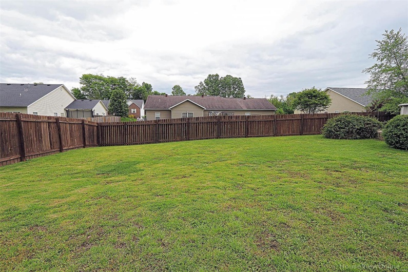 230 Matt Lane, Jackson, Missouri 63755, 4 Bedrooms Bedrooms, 12 Rooms Rooms,3 BathroomsBathrooms,Residential,For Sale,Matt,MAR25030305