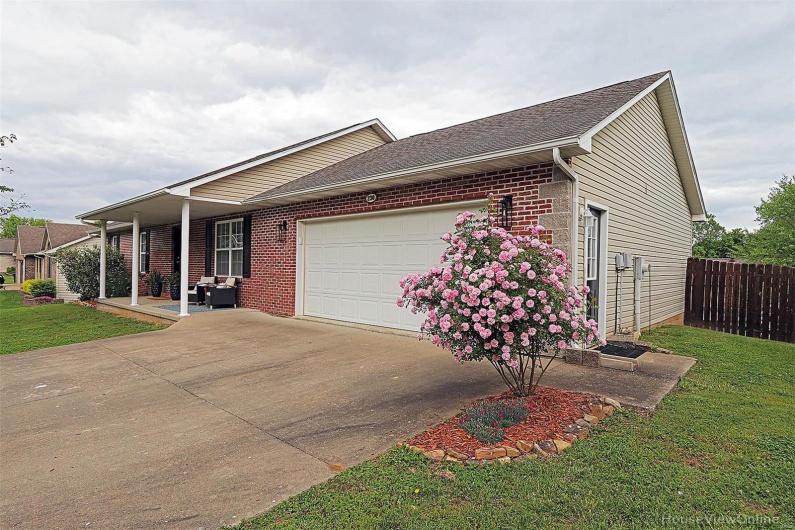 230 Matt Lane, Jackson, Missouri 63755, 4 Bedrooms Bedrooms, 12 Rooms Rooms,3 BathroomsBathrooms,Residential,For Sale,Matt,MAR25030305