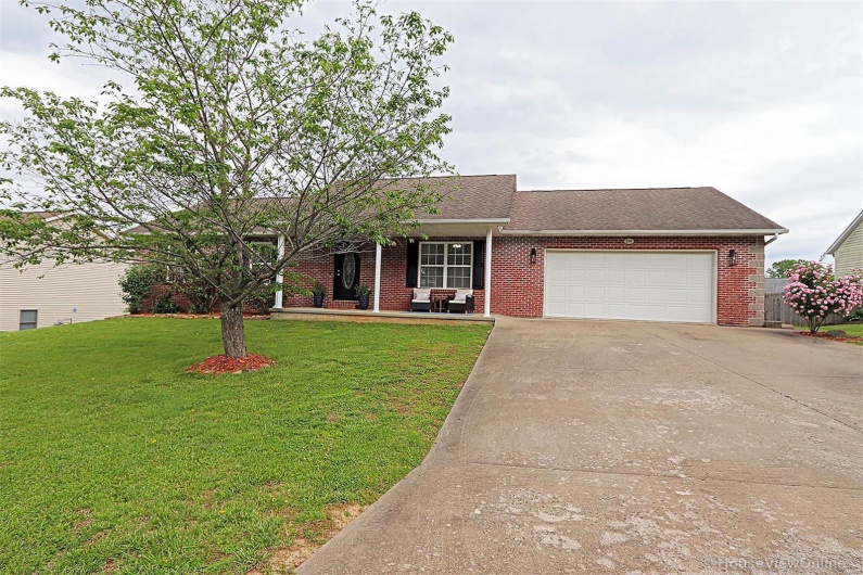 230 Matt Lane, Jackson, Missouri 63755, 4 Bedrooms Bedrooms, 12 Rooms Rooms,3 BathroomsBathrooms,Residential,For Sale,Matt,MAR25030305