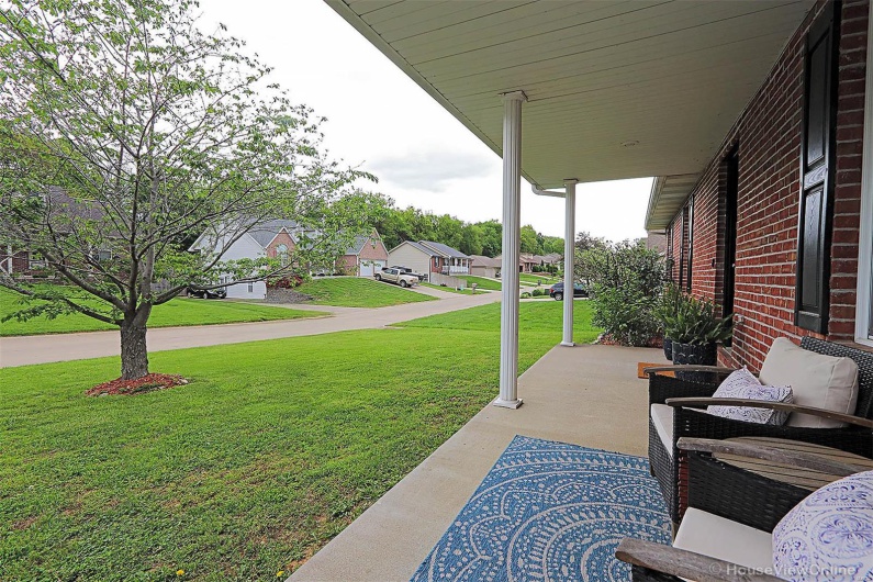 230 Matt Lane, Jackson, Missouri 63755, 4 Bedrooms Bedrooms, 12 Rooms Rooms,3 BathroomsBathrooms,Residential,For Sale,Matt,MAR25030305