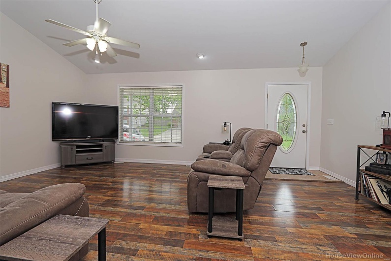 230 Matt Lane, Jackson, Missouri 63755, 4 Bedrooms Bedrooms, 12 Rooms Rooms,3 BathroomsBathrooms,Residential,For Sale,Matt,MAR25030305