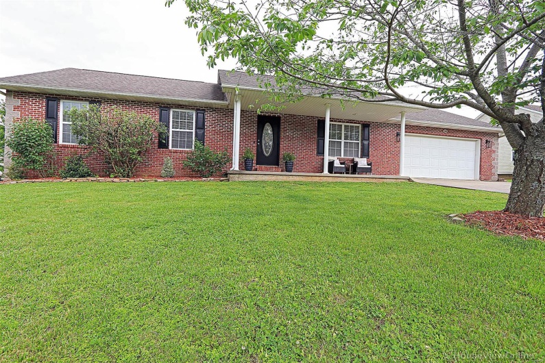 230 Matt Lane, Jackson, Missouri 63755, 4 Bedrooms Bedrooms, 12 Rooms Rooms,3 BathroomsBathrooms,Residential,For Sale,Matt,MAR25030305