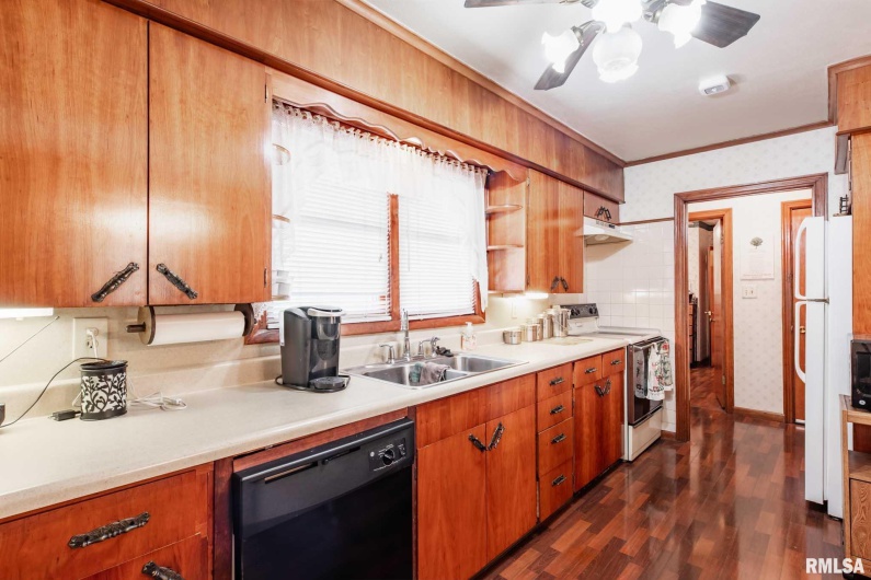6868 Route 37, Marion, Illinois 62959, 3 Bedrooms Bedrooms, 0 ,1 BathroomBathrooms,Residential,For Sale,Route 37,0,RMAQC4263116
