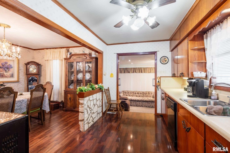 6868 Route 37, Marion, Illinois 62959, 3 Bedrooms Bedrooms, 0 ,1 BathroomBathrooms,Residential,For Sale,Route 37,0,RMAQC4263116