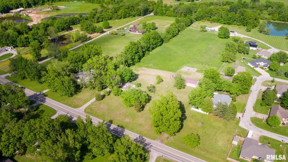 6868 Route 37, Marion, Illinois 62959, 3 Bedrooms Bedrooms, 0 ,1 BathroomBathrooms,Residential,For Sale,Route 37,0,RMAQC4263116