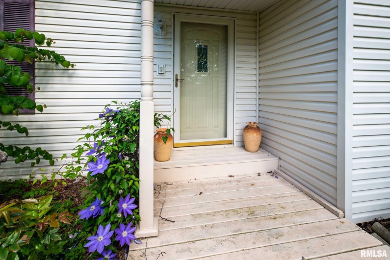 6868 Route 37, Marion, Illinois 62959, 3 Bedrooms Bedrooms, 0 ,1 BathroomBathrooms,Residential,For Sale,Route 37,0,RMAQC4263116