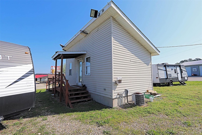 3231 Blake Road, Farmington, Missouri 63640, ,Commercial Sale,For Sale,Blake,MAR25029529