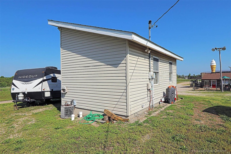 3231 Blake Road, Farmington, Missouri 63640, ,Commercial Sale,For Sale,Blake,MAR25029529