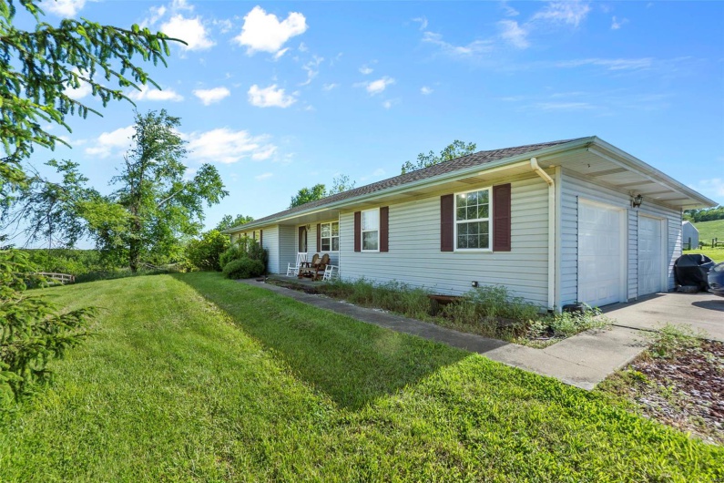 1724 Pcr 914, St Mary, Missouri 63673, 3 Bedrooms Bedrooms, 5 Rooms Rooms,3 BathroomsBathrooms,Residential,For Sale,Pcr 914,MAR25029925