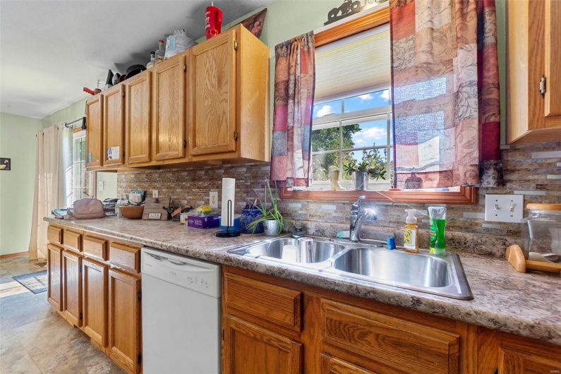 1724 Pcr 914, St Mary, Missouri 63673, 3 Bedrooms Bedrooms, 5 Rooms Rooms,3 BathroomsBathrooms,Residential,For Sale,Pcr 914,MAR25029925