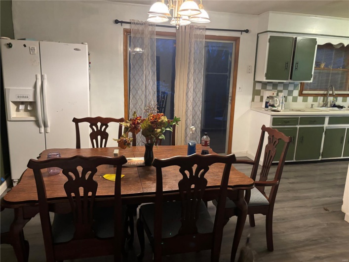 50 Walnut Street, Viburnum, Missouri 65566, 3 Bedrooms Bedrooms, 8 Rooms Rooms,2 BathroomsBathrooms,Residential,For Sale,Walnut,MAR25030798