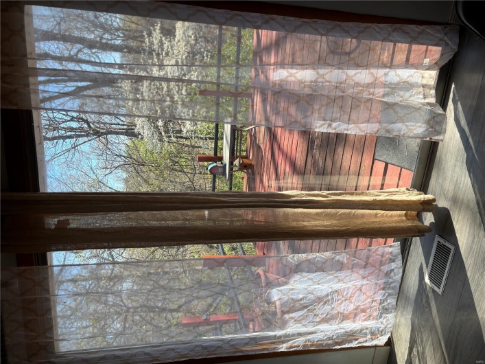 50 Walnut Street, Viburnum, Missouri 65566, 3 Bedrooms Bedrooms, 8 Rooms Rooms,2 BathroomsBathrooms,Residential,For Sale,Walnut,MAR25030798