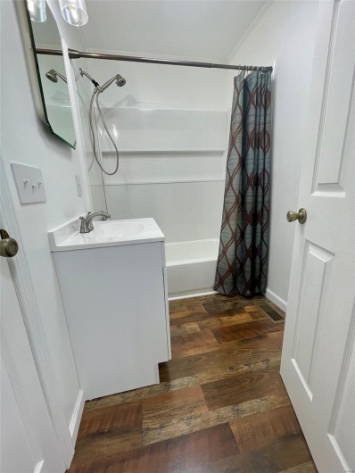 27 Moore Street, Farmington, Missouri 63640, 3 Bedrooms Bedrooms, 6 Rooms Rooms,1 BathroomBathrooms,Residential,For Sale,Moore,MAR25030605