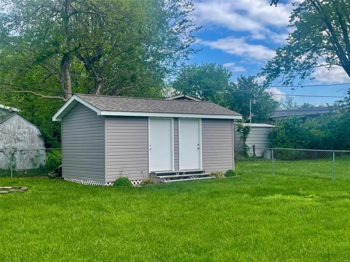 27 Moore Street, Farmington, Missouri 63640, 3 Bedrooms Bedrooms, 6 Rooms Rooms,1 BathroomBathrooms,Residential,For Sale,Moore,MAR25030605