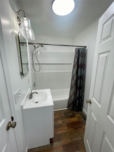27 Moore Street, Farmington, Missouri 63640, 3 Bedrooms Bedrooms, 6 Rooms Rooms,1 BathroomBathrooms,Residential,For Sale,Moore,MAR25030605