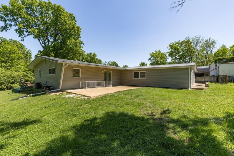 310 4th Street, Park Hills, Missouri 63601, 3 Bedrooms Bedrooms, 9 Rooms Rooms,2 BathroomsBathrooms,Residential,For Sale,4th,MAR25030883