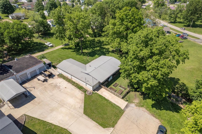 310 4th Street, Park Hills, Missouri 63601, 3 Bedrooms Bedrooms, 9 Rooms Rooms,2 BathroomsBathrooms,Residential,For Sale,4th,MAR25030883
