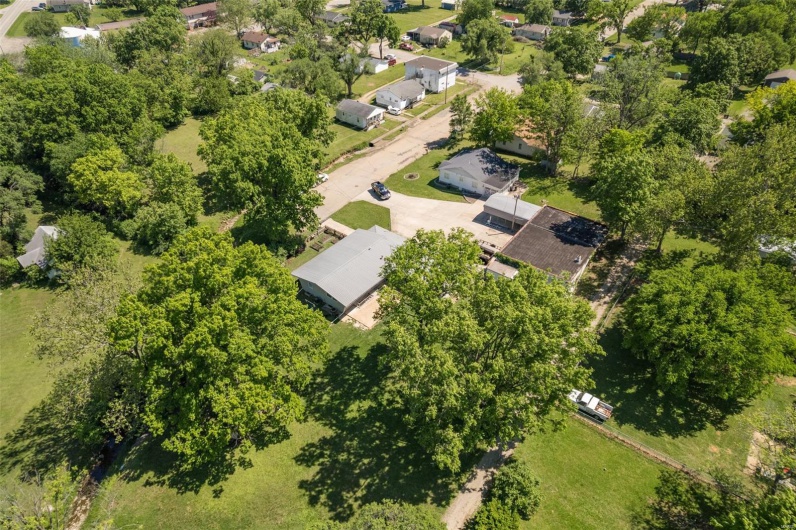310 4th Street, Park Hills, Missouri 63601, 3 Bedrooms Bedrooms, 9 Rooms Rooms,2 BathroomsBathrooms,Residential,For Sale,4th,MAR25030883