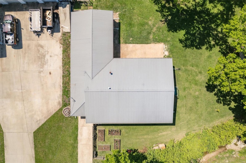 310 4th Street, Park Hills, Missouri 63601, 3 Bedrooms Bedrooms, 9 Rooms Rooms,2 BathroomsBathrooms,Residential,For Sale,4th,MAR25030883