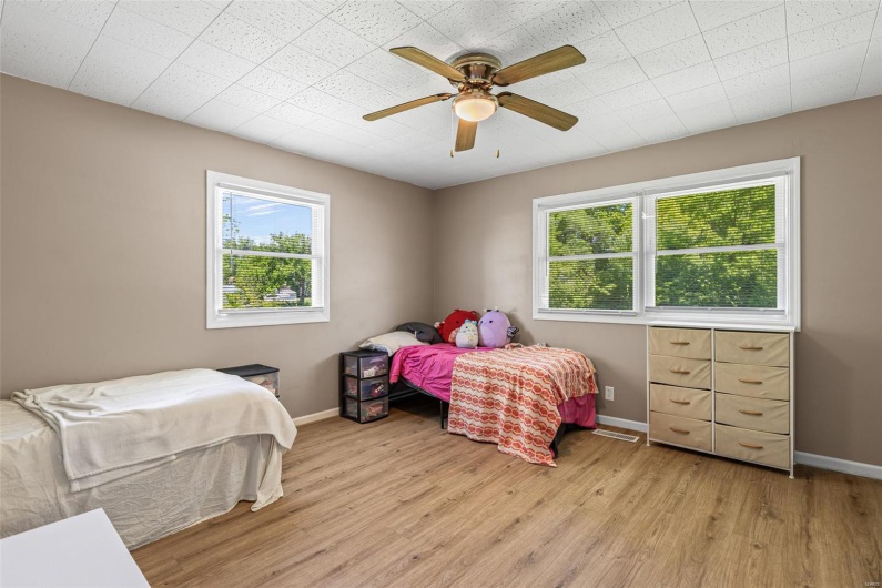 310 4th Street, Park Hills, Missouri 63601, 3 Bedrooms Bedrooms, 9 Rooms Rooms,2 BathroomsBathrooms,Residential,For Sale,4th,MAR25030883