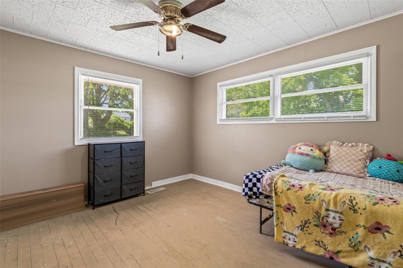 310 4th Street, Park Hills, Missouri 63601, 3 Bedrooms Bedrooms, 9 Rooms Rooms,2 BathroomsBathrooms,Residential,For Sale,4th,MAR25030883