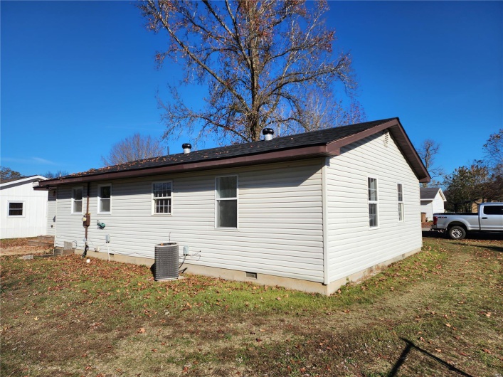 308 Navajo Dr., Piedmont, Missouri 63957, 4 Bedrooms Bedrooms, 8 Rooms Rooms,1 BathroomBathrooms,Residential,For Sale,Navajo Dr.,MAR24069891