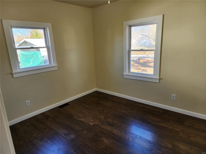 308 Navajo Dr., Piedmont, Missouri 63957, 4 Bedrooms Bedrooms, 8 Rooms Rooms,1 BathroomBathrooms,Residential,For Sale,Navajo Dr.,MAR24069891