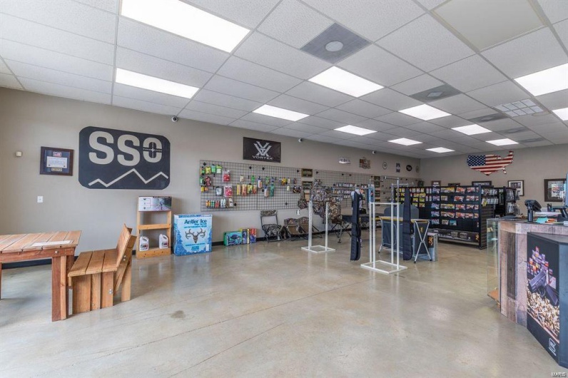 2102 Shelby Road "Suite 4", Poplar Bluff, Missouri 63901, ,Commercial Lease,For Sale,Shelby Road "Suite 4",MAR24024995