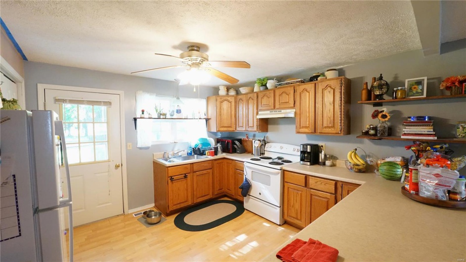 811 Catalpa St, Dexter, Missouri 63841, 2 Bedrooms Bedrooms, 4 Rooms Rooms,1 BathroomBathrooms,Residential,For Sale,Catalpa St,MAR25030736