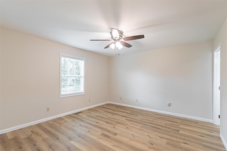 204 Timmons Street, Poplar Bluff, Missouri 63901, 3 Bedrooms Bedrooms, 7 Rooms Rooms,2 BathroomsBathrooms,Residential,For Sale,Timmons,MAR25030966