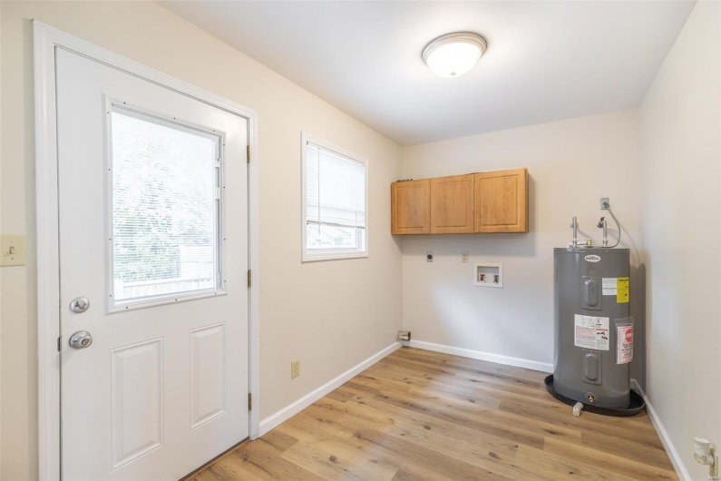204 Timmons Street, Poplar Bluff, Missouri 63901, 3 Bedrooms Bedrooms, 7 Rooms Rooms,2 BathroomsBathrooms,Residential,For Sale,Timmons,MAR25030966