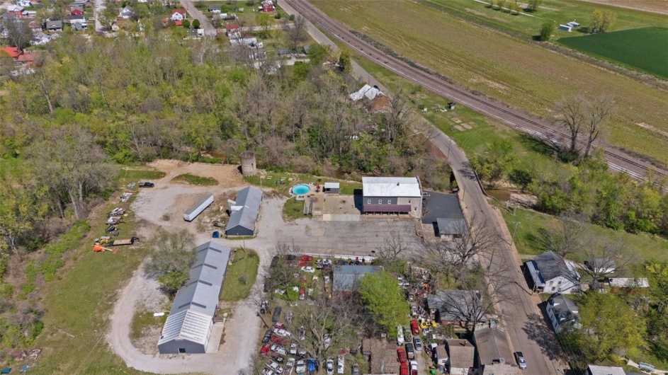 305 Main Street, Ste Genevieve, Missouri 63670, ,Commercial Sale,For Sale,Main,MAR25027835