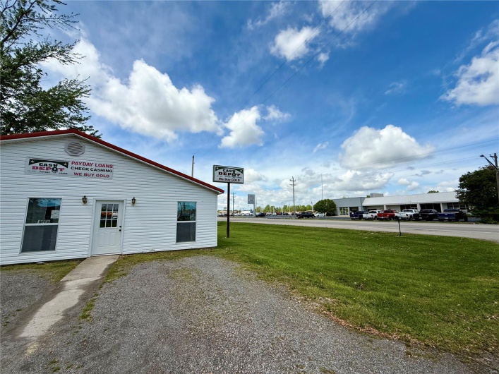 1703 Business Hwy 60, Dexter, Missouri 63841, ,Commercial Sale,For Sale,Business Hwy 60,MAR25030965