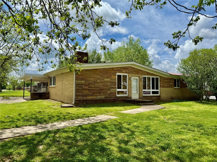 1703 Business Hwy 60, Dexter, Missouri 63841, ,Commercial Sale,For Sale,Business Hwy 60,MAR25030965